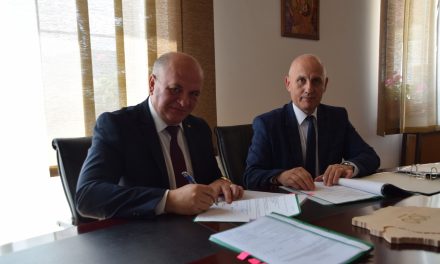 Contract de finanțare pentru două proiecte europene semnat de primăria municipiului Piatra Neamț